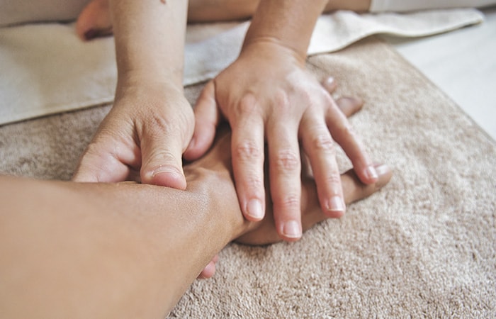 Beneficios del masaje en las mujeres v003